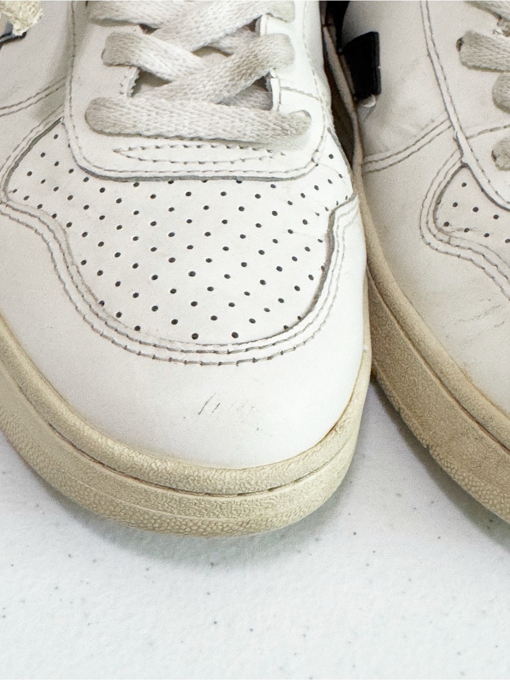 Veja V-10 Leather White Black Sneaker 7 - Picture 15 of 16